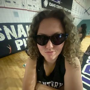 Meet your Posher, Addie